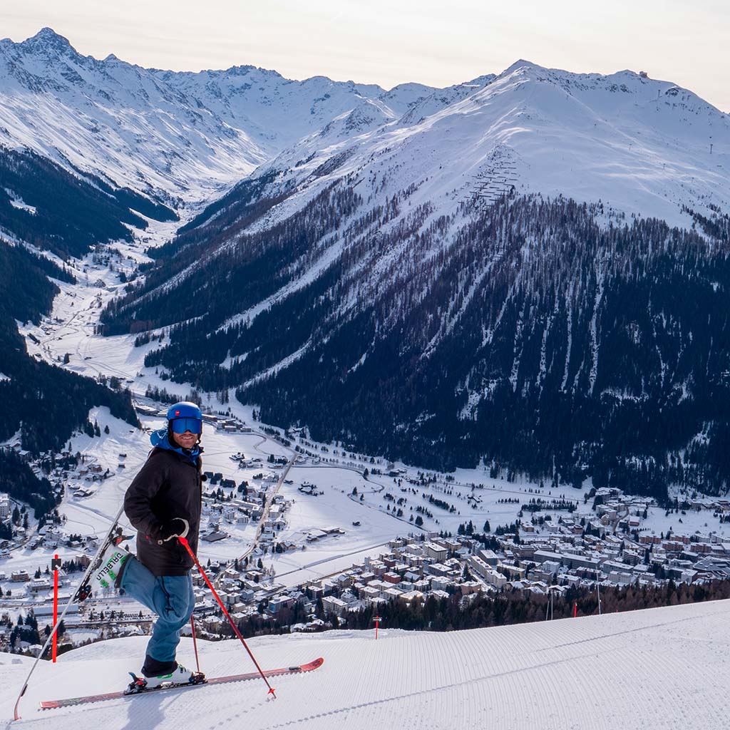 Julian Witting auf Skipiste über Davos Klosters