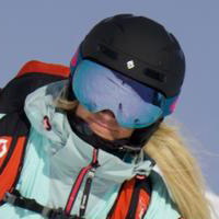 Portraitfoto von Skicoach Klaudia Fiegl